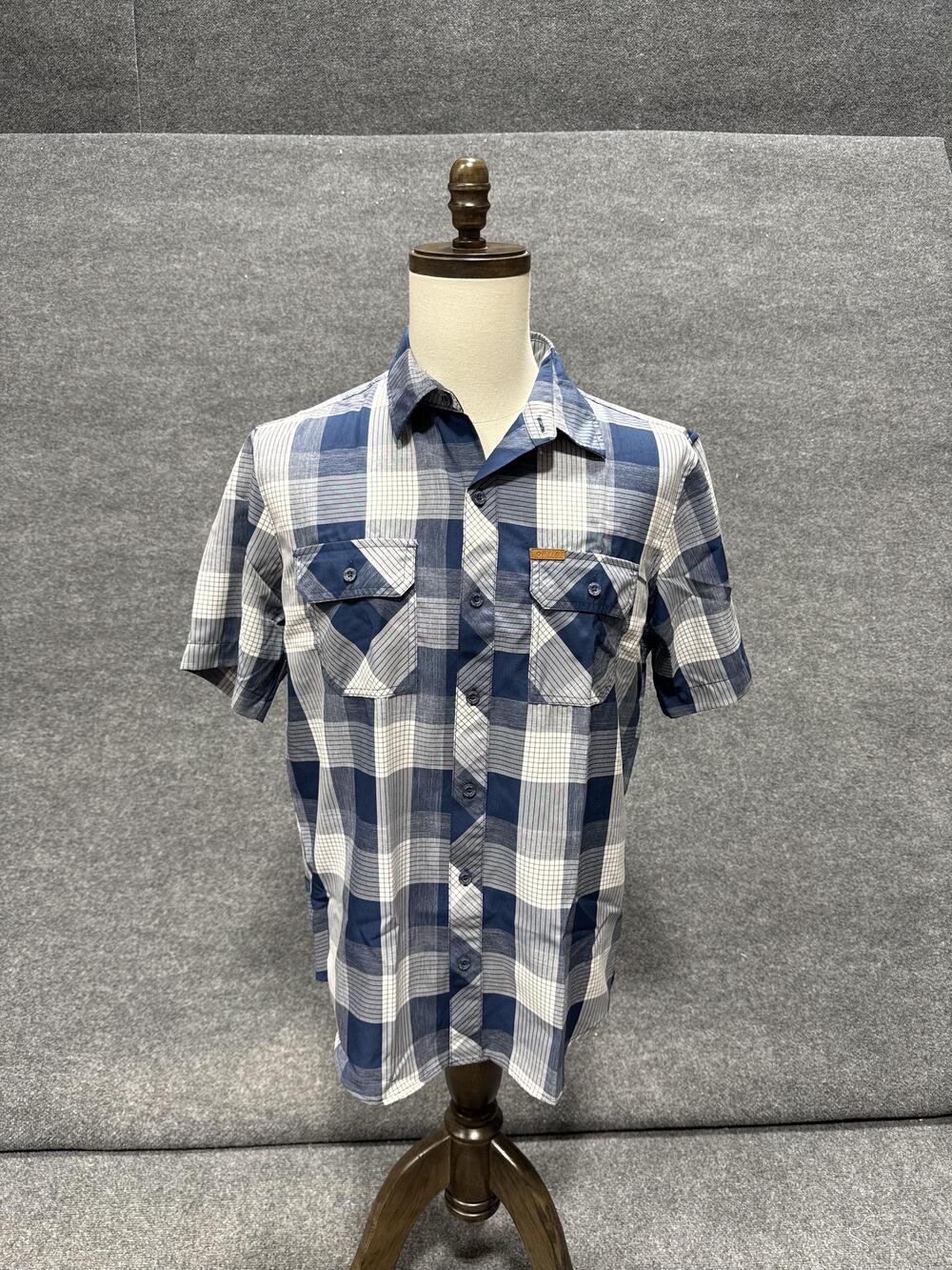 Orvis Shirt Mens Medium Blue Plaid Short Sleeve Button-Up Casual Top Outdoor